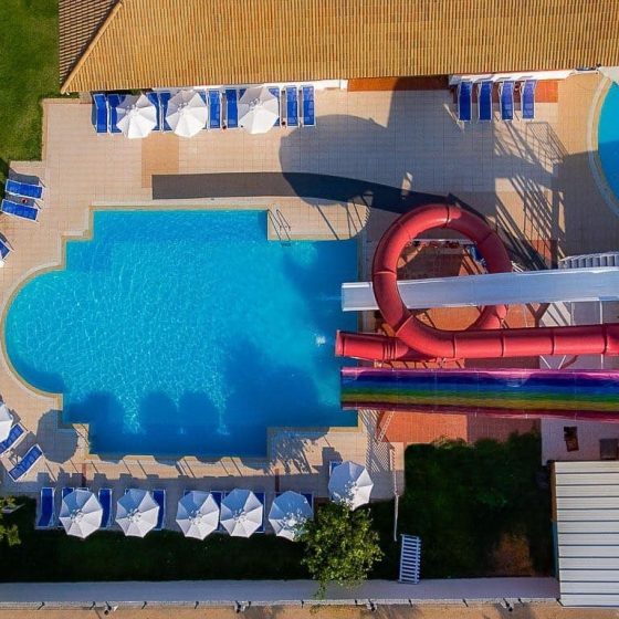 004-p-pool_111183546