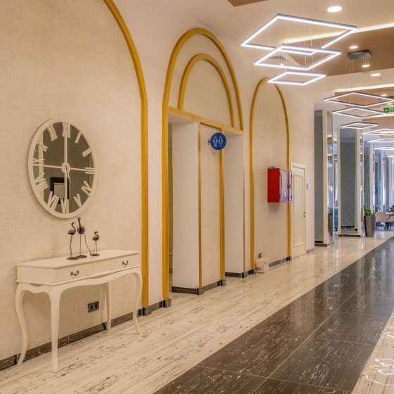 011-l-lounge-lobby_111183564