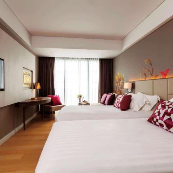 10.Grand Mercure Phuket Patong