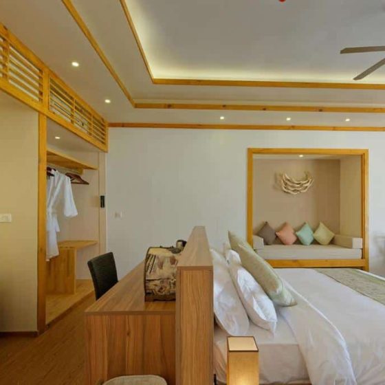 11.Brennia Kottefaru Maldives