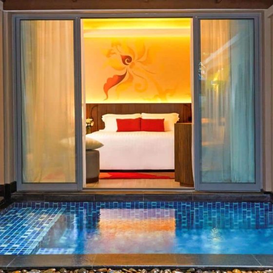 15.Grand Mercure Phuket Patong