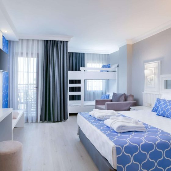 2-bunkbed-room