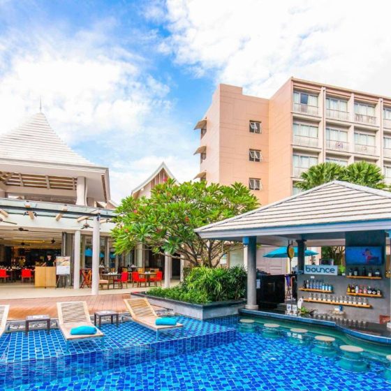28.Grand Mercure Phuket Patong
