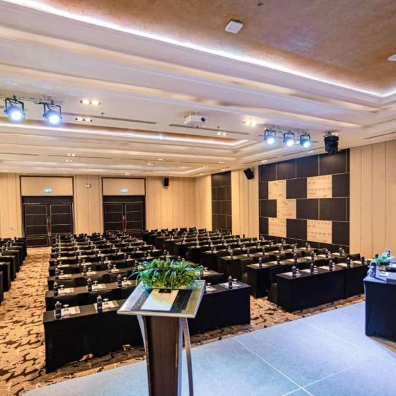 36.Grand Mercure Phuket Patong