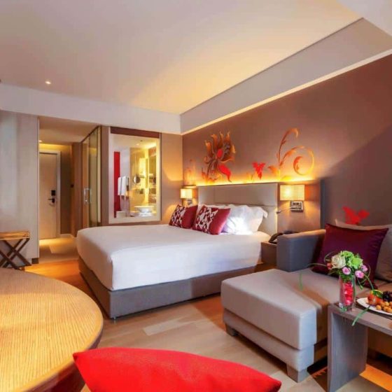 8.Grand Mercure Phuket Patong