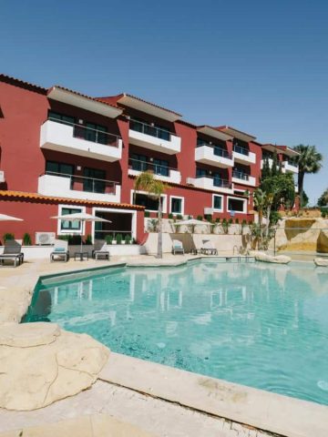 8.Topazio Vibe Beach Hotel & Apartments
