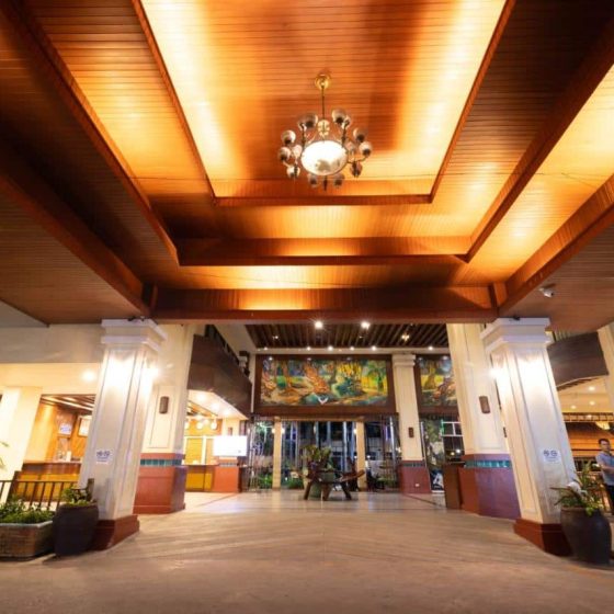 Baumanburi Hotel Patong 11