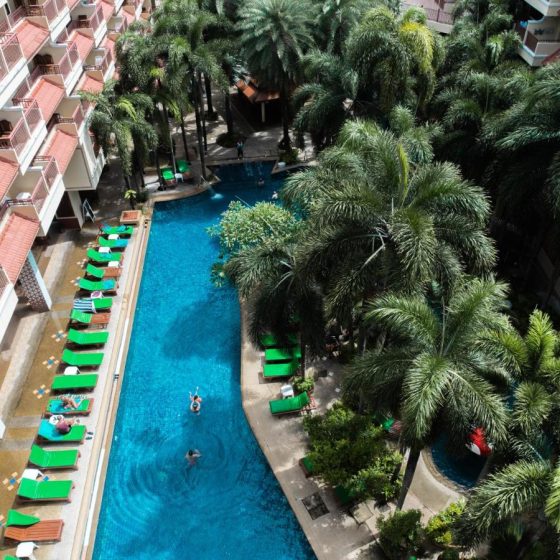 Baumanburi Hotel Patong 7