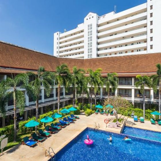 Deevana Patong Resort & Spa 41