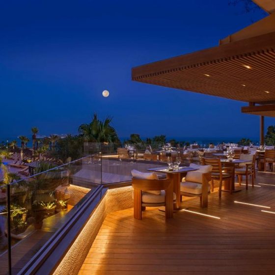 Four Seasons Hotel 13