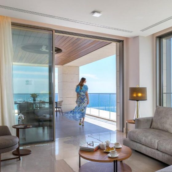 Four Seasons Hotel 26