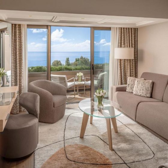 Four Seasons Hotel 56