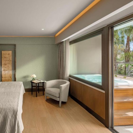Four Seasons Hotel 62