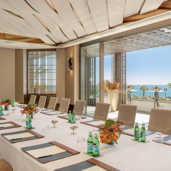 Four Seasons Hotel 66