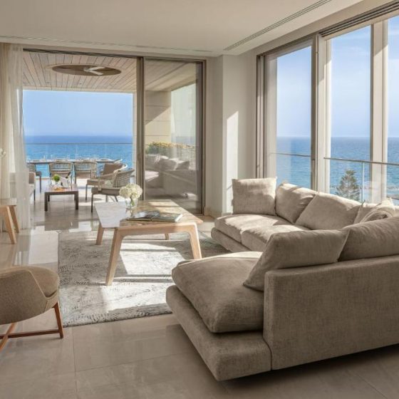 Four Seasons Hotel 75