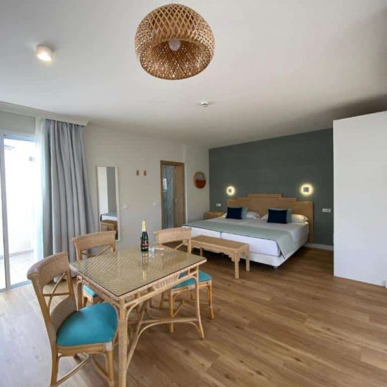 Hotel Esmeralda Maris by LIVVO 40