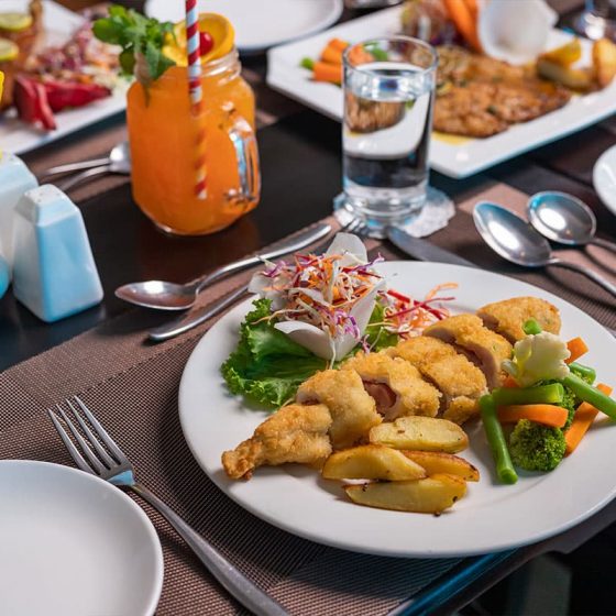 Hotel Mount Kailash Resort 4