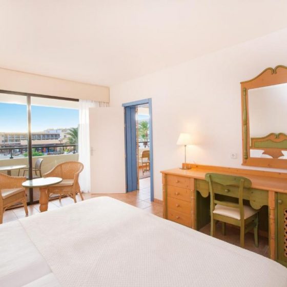 Iberostar Waves Playa Gaviotas 18