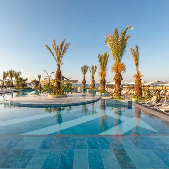 Infinity Pool_1