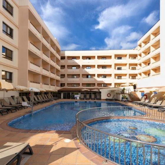 Invisa Hotel La Cala 14