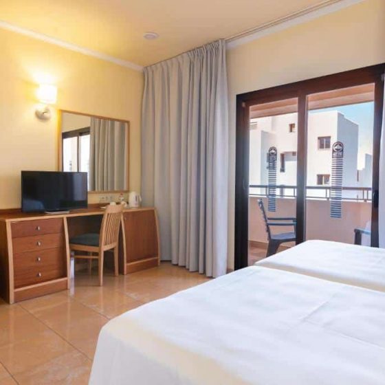 Invisa Hotel La Cala 17