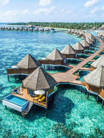 Mercure Maldives Kooddoo Resort 2