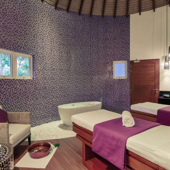 Mercure Maldives Kooddoo Resort 33