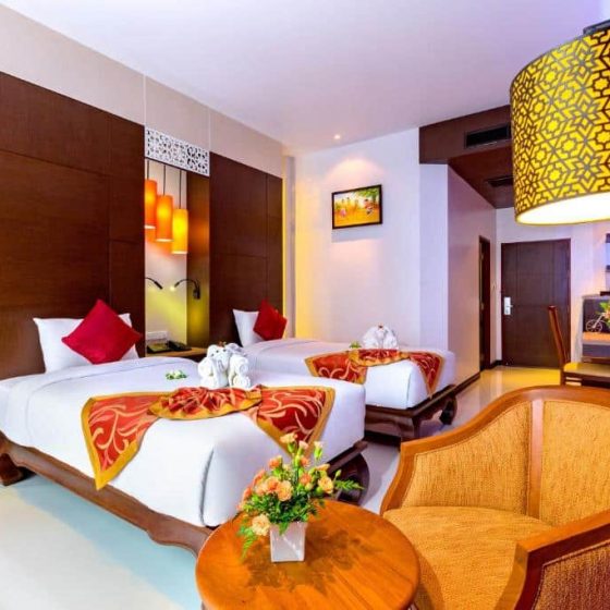 Nipa Resort, Patong Beach 9