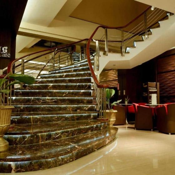 Ramada by Wyndham Manila Central 16