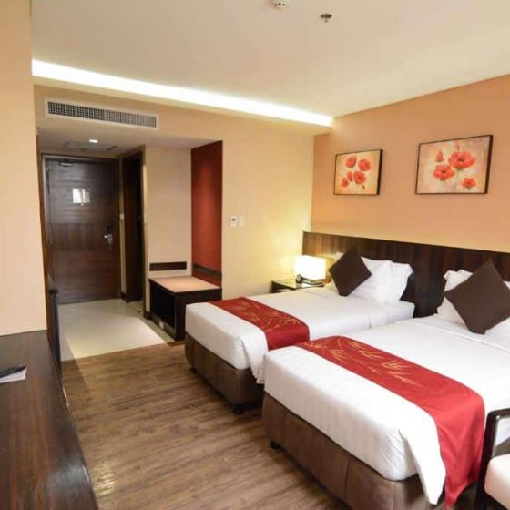 Ramada by Wyndham Manila Central 17