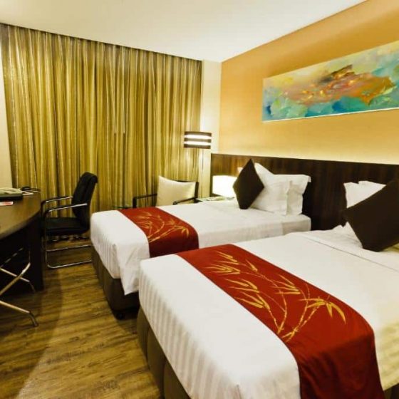 Ramada by Wyndham Manila Central 6