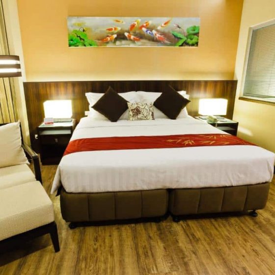 Ramada by Wyndham Manila Central 7