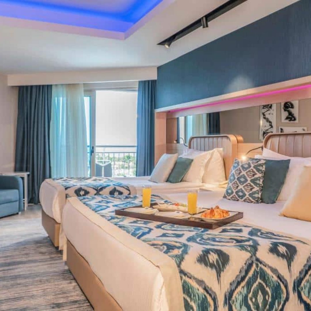 Royal Wings Hotel 12