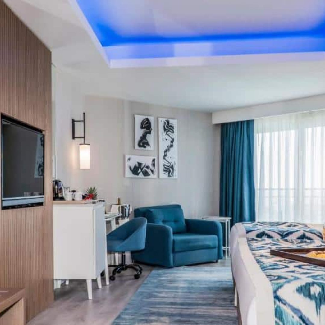 Royal Wings Hotel 13