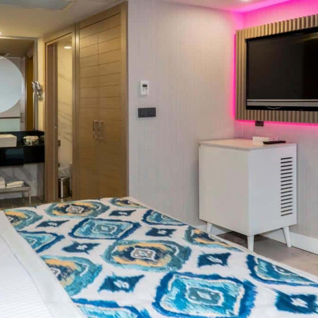 Royal Wings Hotel 32