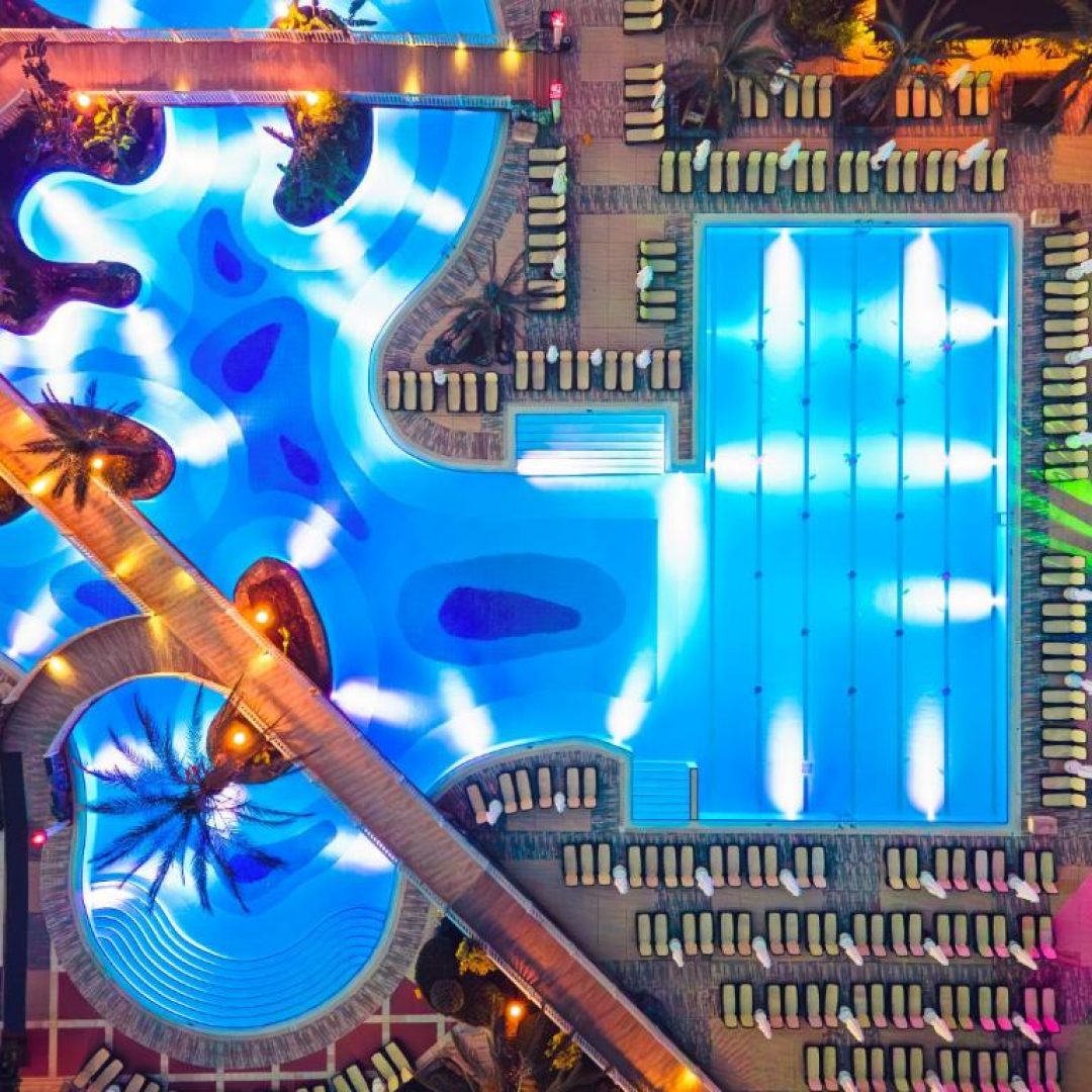 Royal Wings Hotel 41