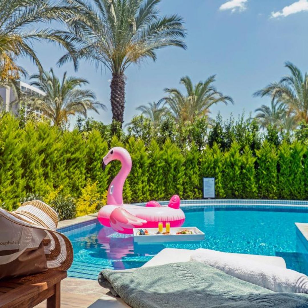 Royal Wings Hotel 57