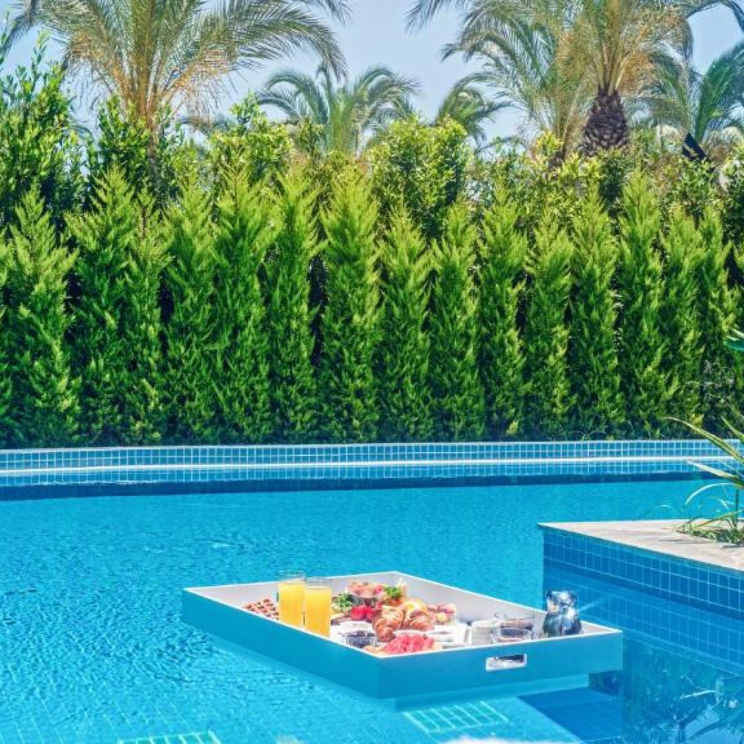 Royal Wings Hotel 68