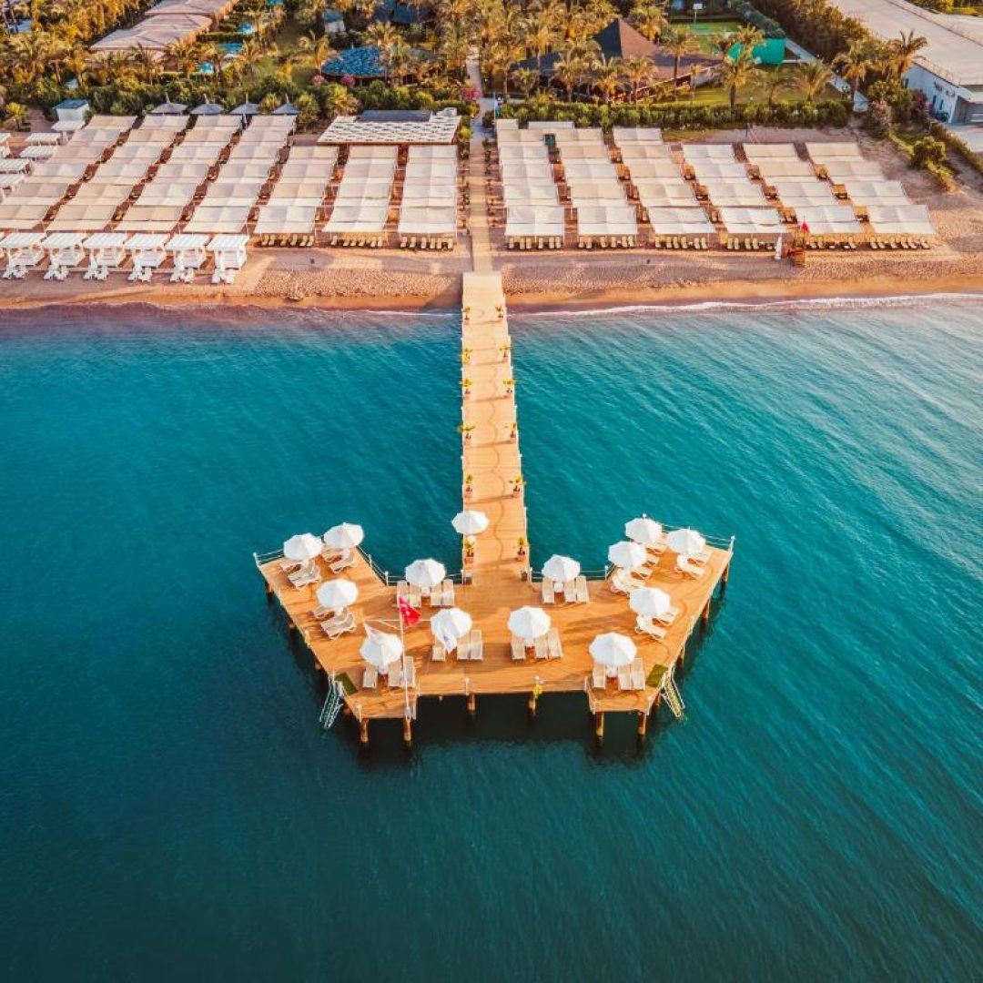 Royal Wings Hotel 71