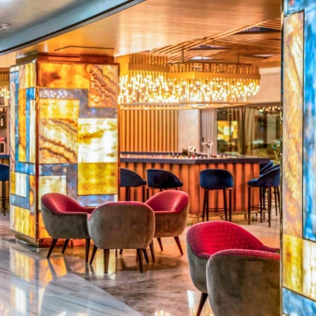 Royal Wings Hotel 80