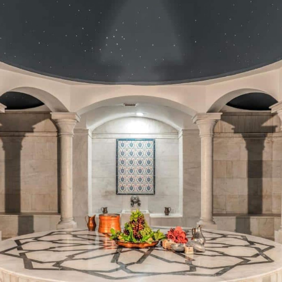 Royal Wings Hotel 81