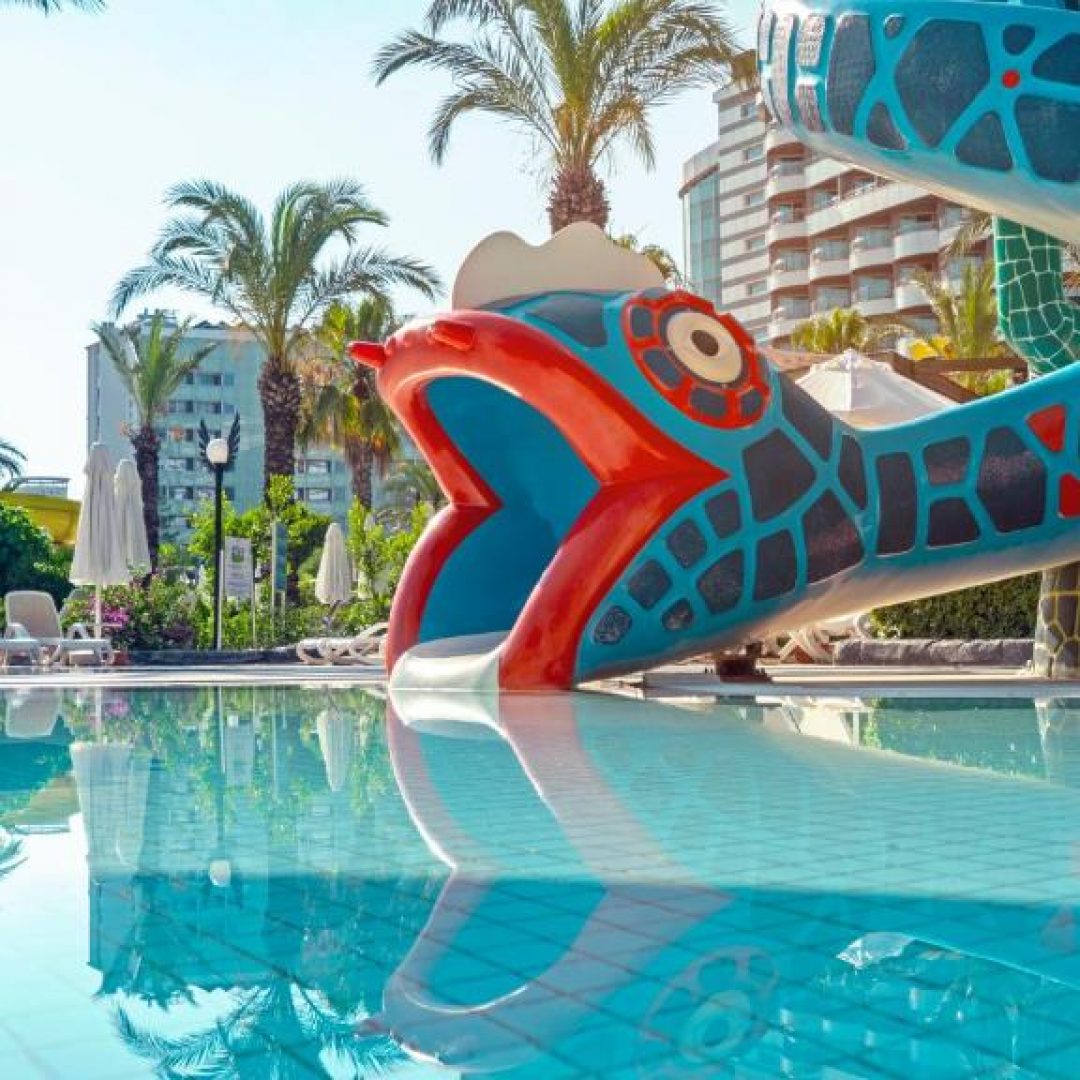 Royal Wings Hotel 97