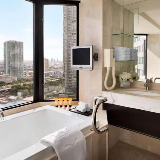 Shangri-La Bangkok +  Banyan Tree Krabi + Anantara Mai Khao Phuket Villas 36