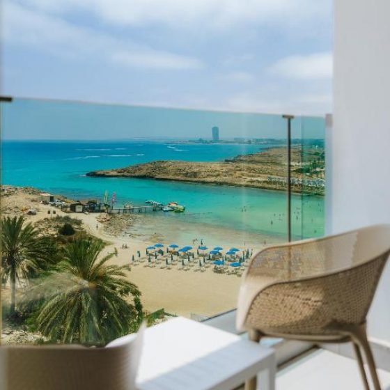 Tasia Maris Sands 32