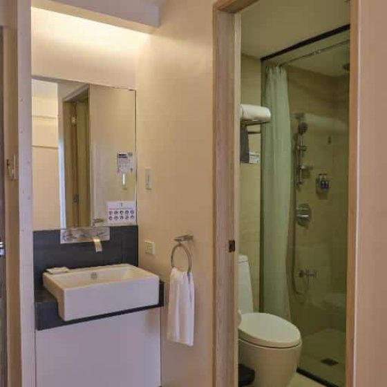 The Tides Hotel Boracay 35