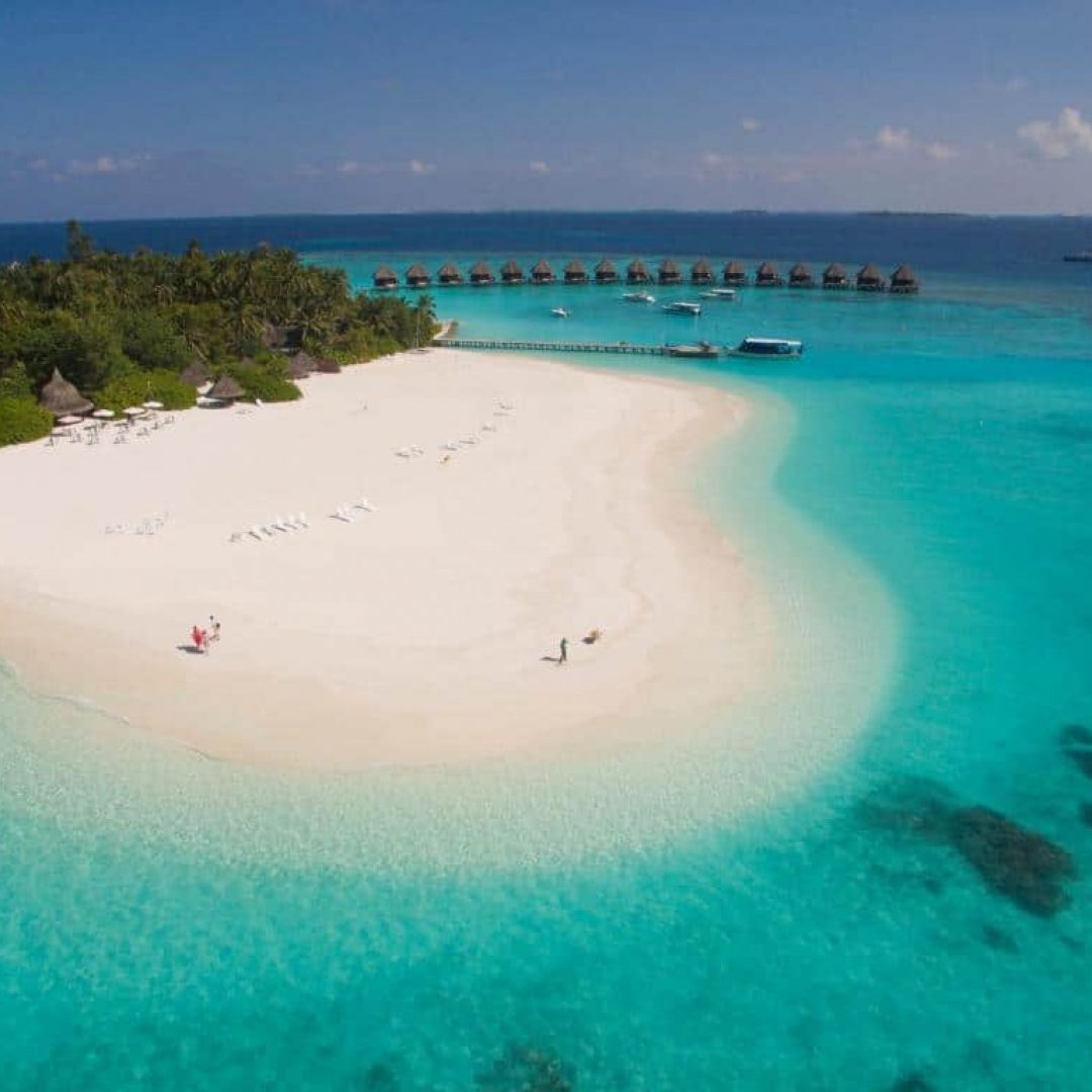 Thulhagiri Island Resort & Spa 14