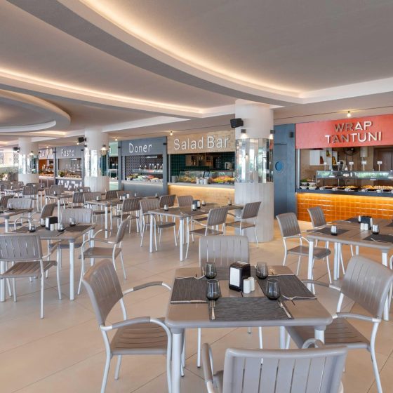 foodcourtsittingarea2_1