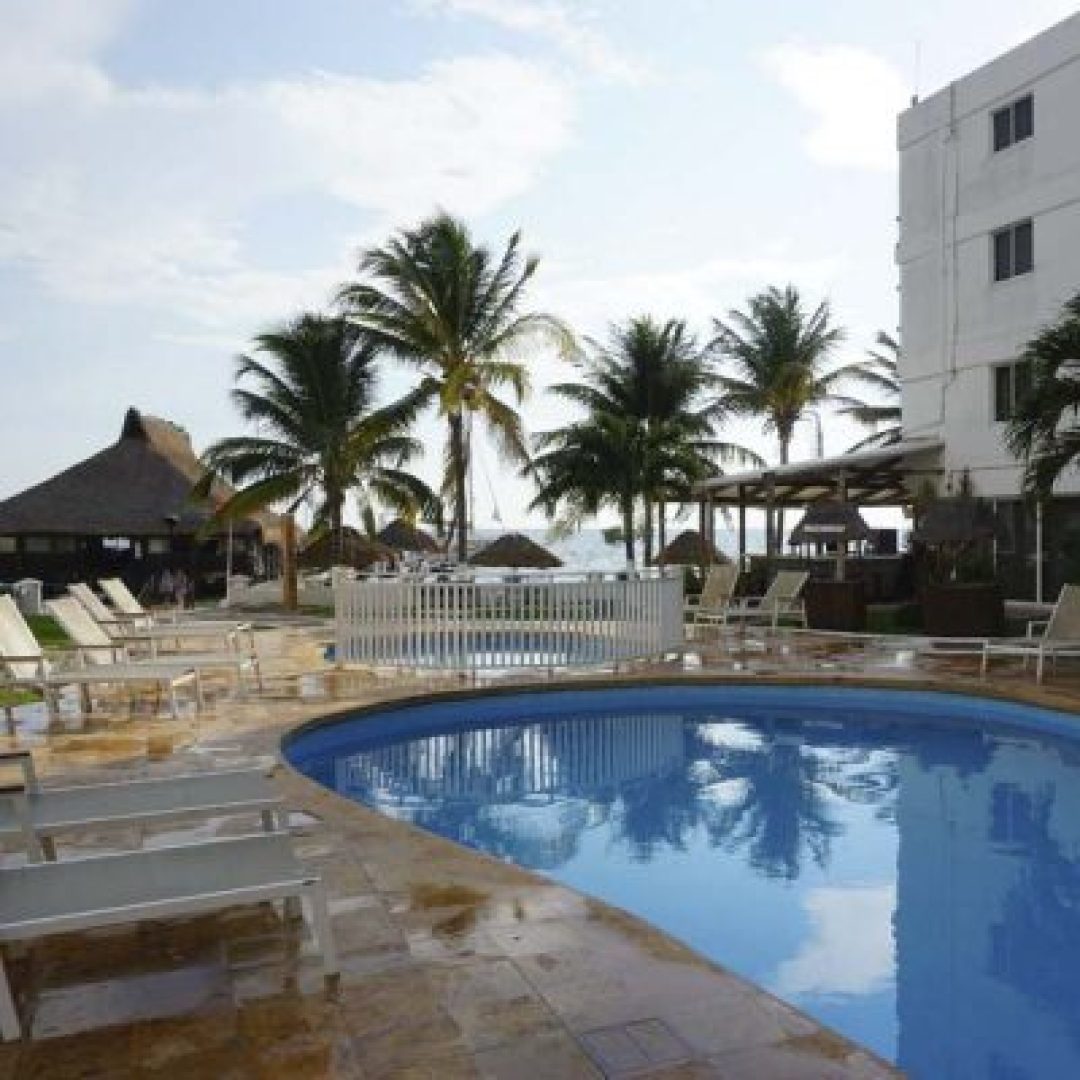 hotel_imperiallasperlas_cancun_piscina_y_chapoteadero-1-400x400-1